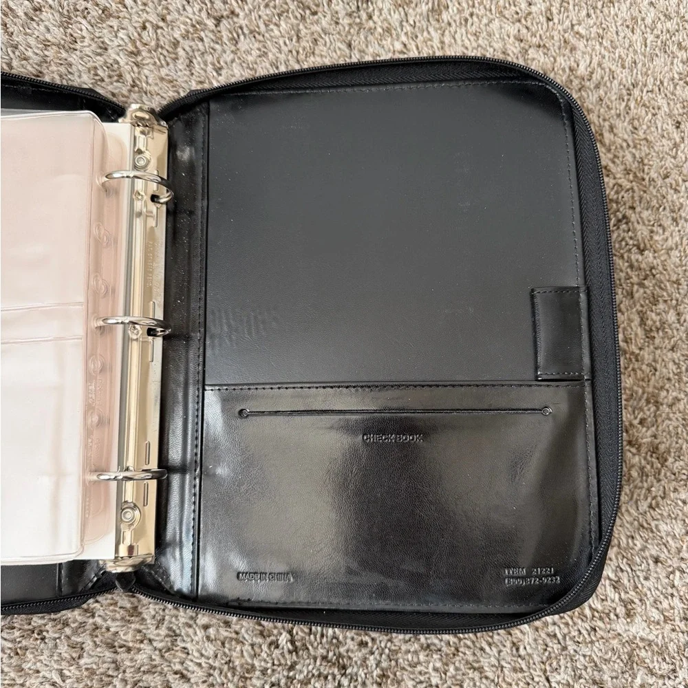 Franklin Covey black zip around planner organizer 3 ring work office